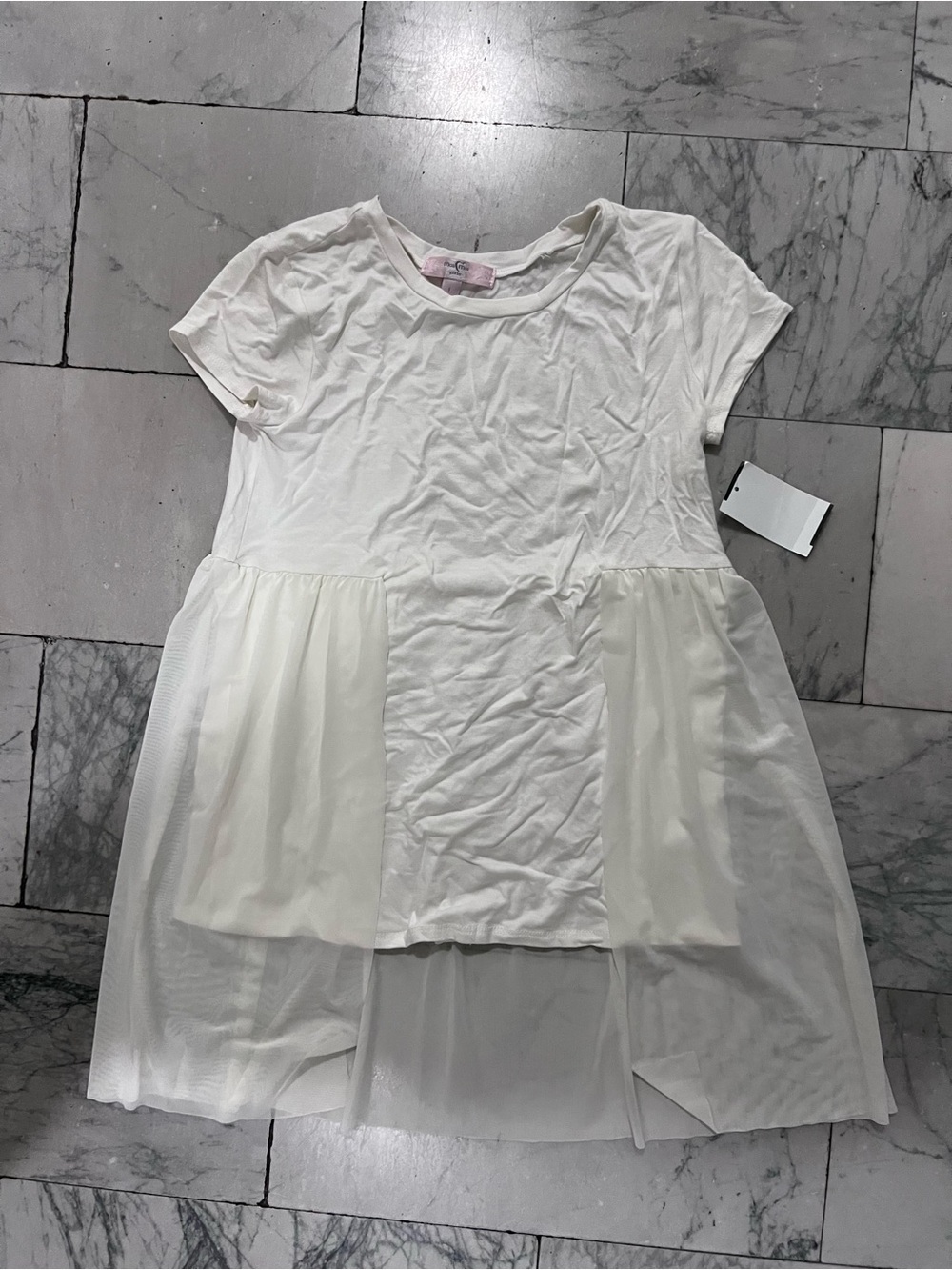 Adorable Moa Moa White Short-Sleeve Tulle Panel Dress
